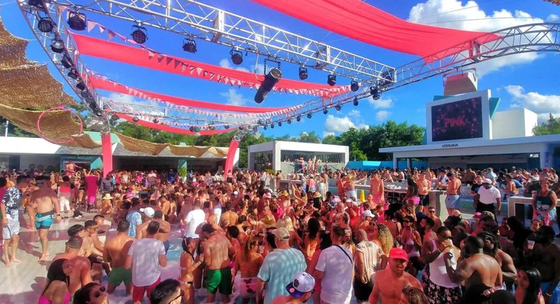 Ultimate Guide To Pool Parties